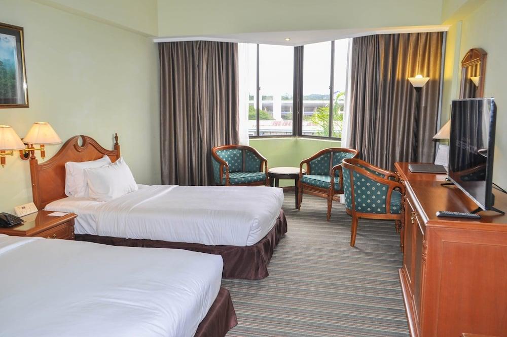 Mulia Hotel Μπαντάρ Σερί Μπεγκαβάν Εξωτερικό φωτογραφία