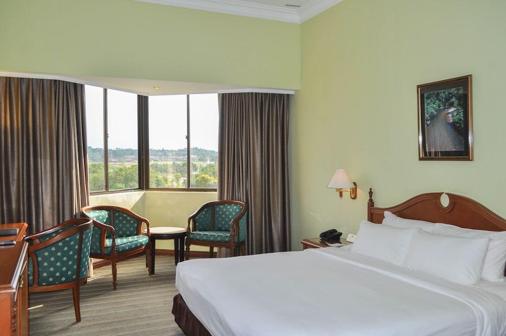 Mulia Hotel Μπαντάρ Σερί Μπεγκαβάν Εξωτερικό φωτογραφία