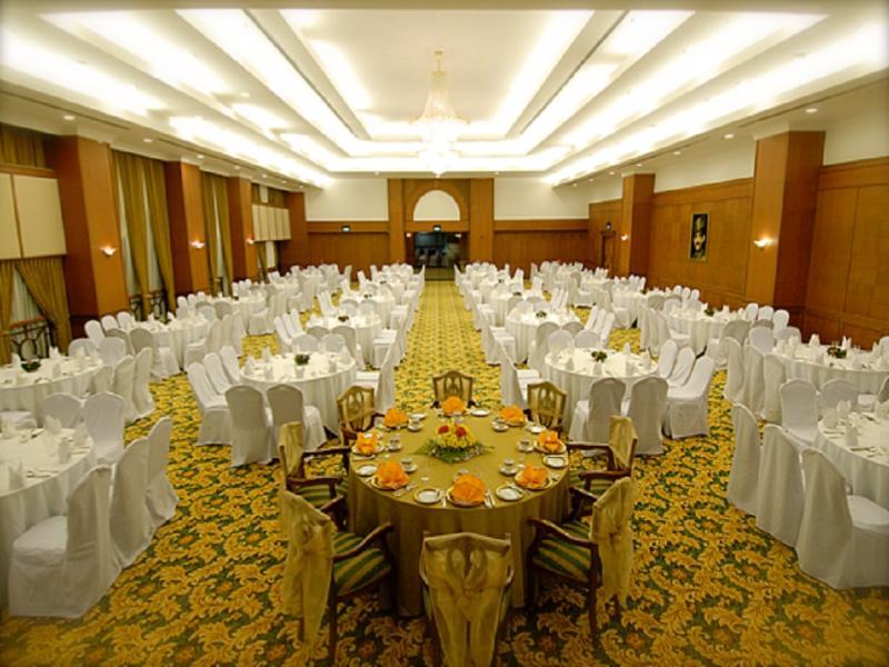 Mulia Hotel Μπαντάρ Σερί Μπεγκαβάν Εξωτερικό φωτογραφία