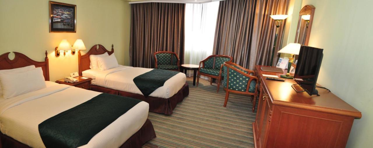 Mulia Hotel Μπαντάρ Σερί Μπεγκαβάν Εξωτερικό φωτογραφία