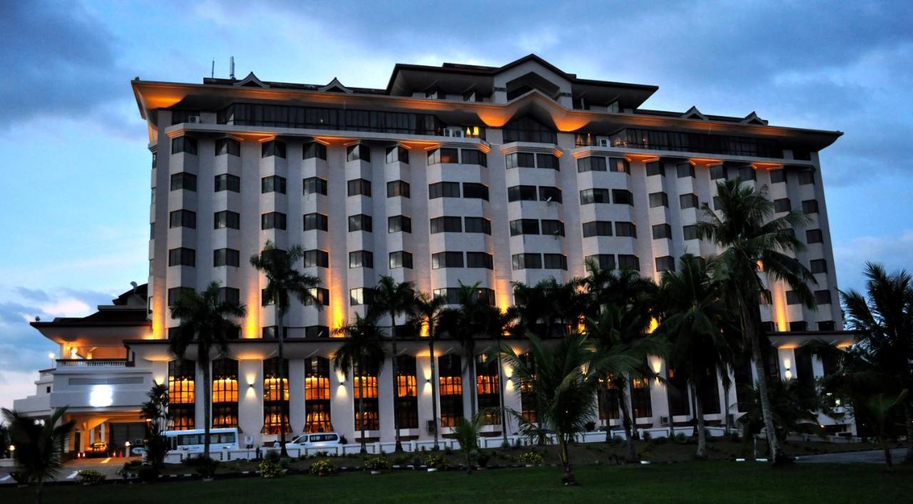 Mulia Hotel Μπαντάρ Σερί Μπεγκαβάν Εξωτερικό φωτογραφία