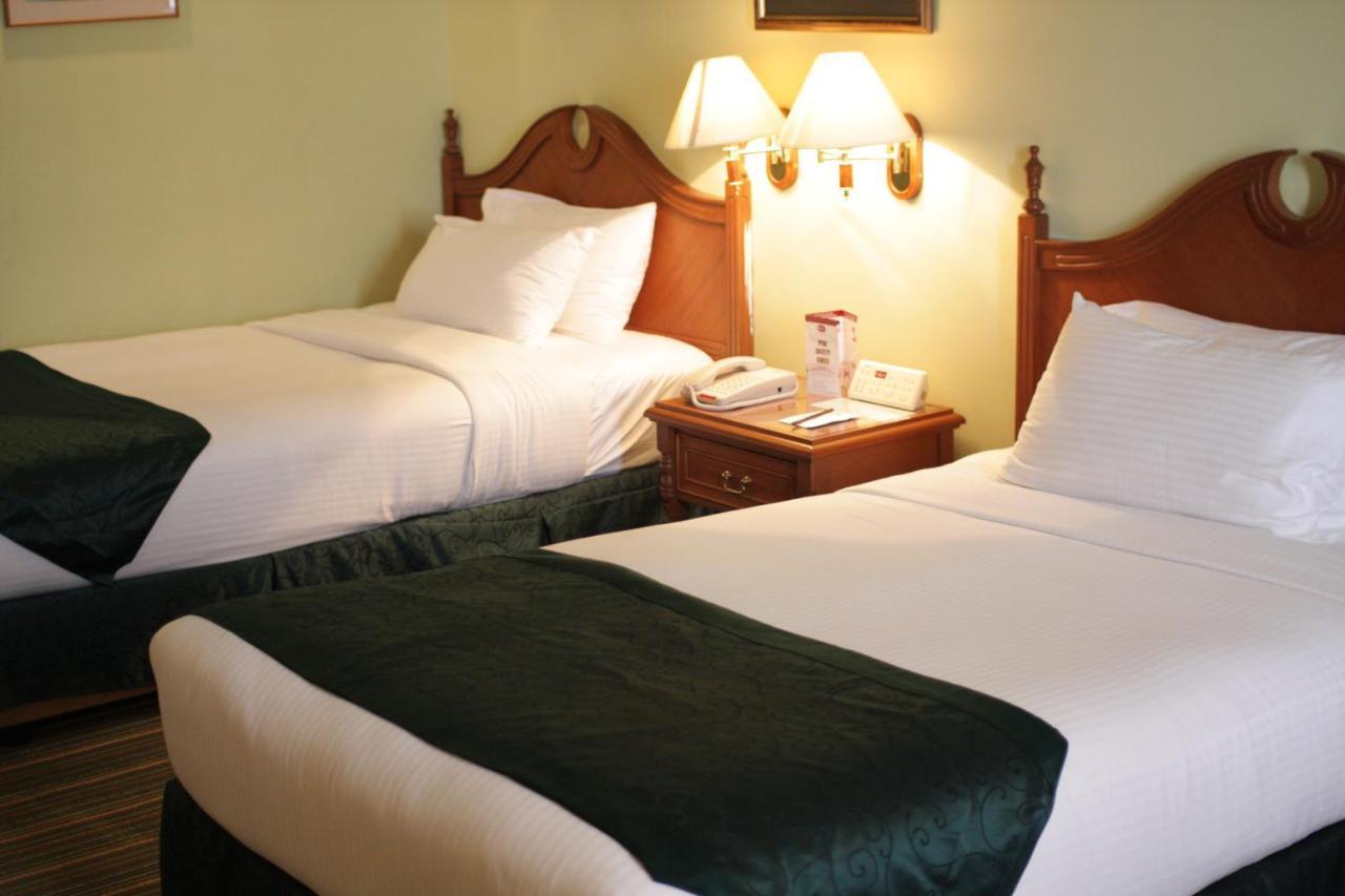 Mulia Hotel Μπαντάρ Σερί Μπεγκαβάν Εξωτερικό φωτογραφία