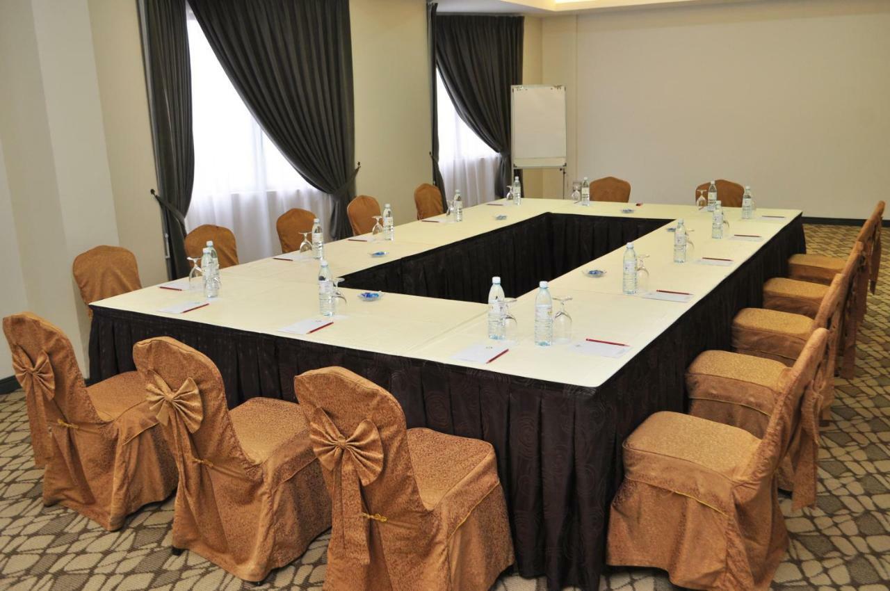 Mulia Hotel Μπαντάρ Σερί Μπεγκαβάν Εξωτερικό φωτογραφία